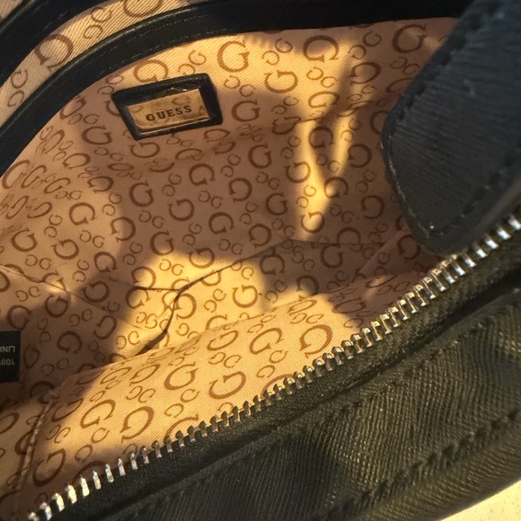 Guess Black crossbody Bag with Logo Strap - Picture 6 of 15